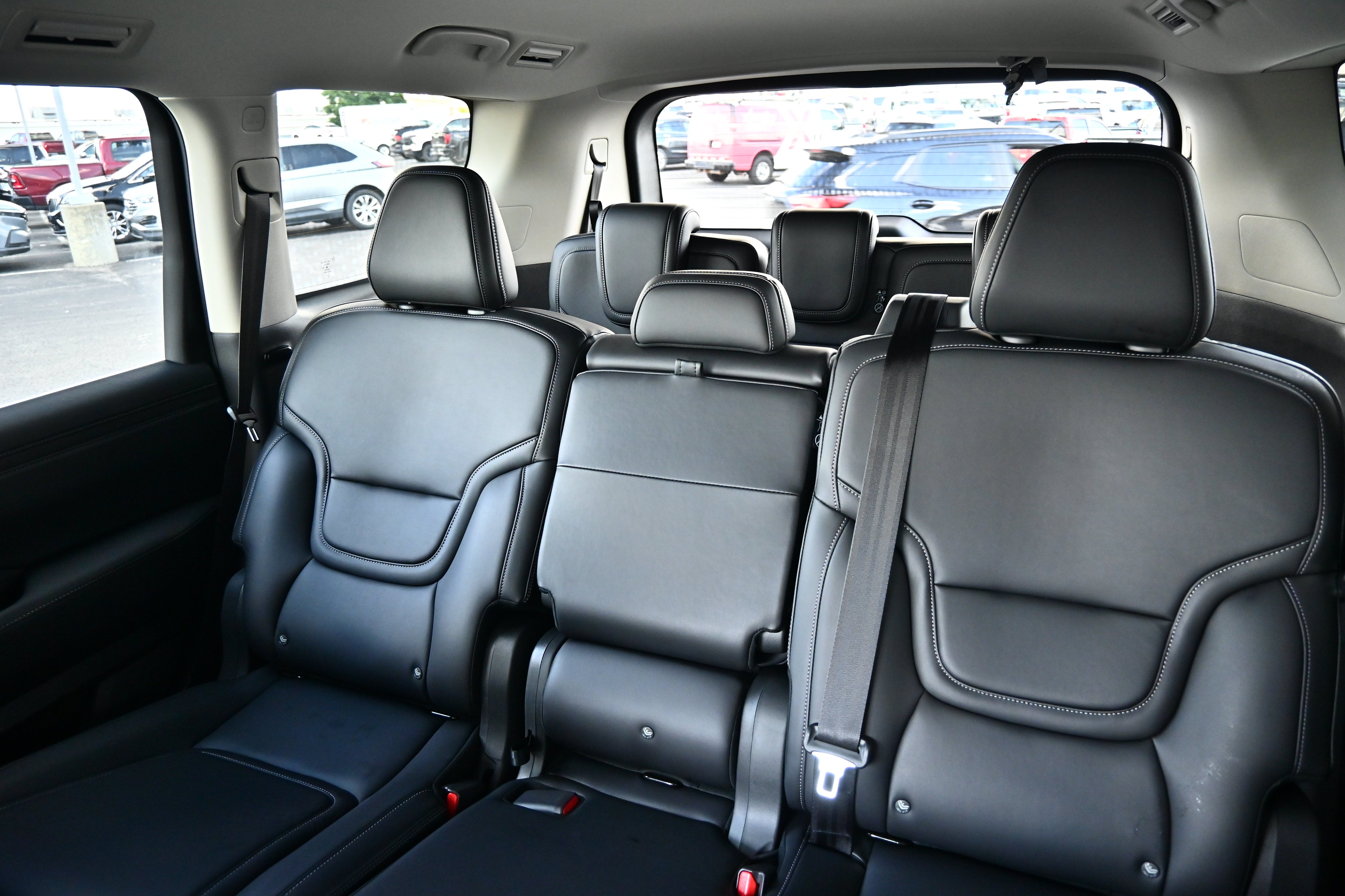 2026 Nissan Armada SV