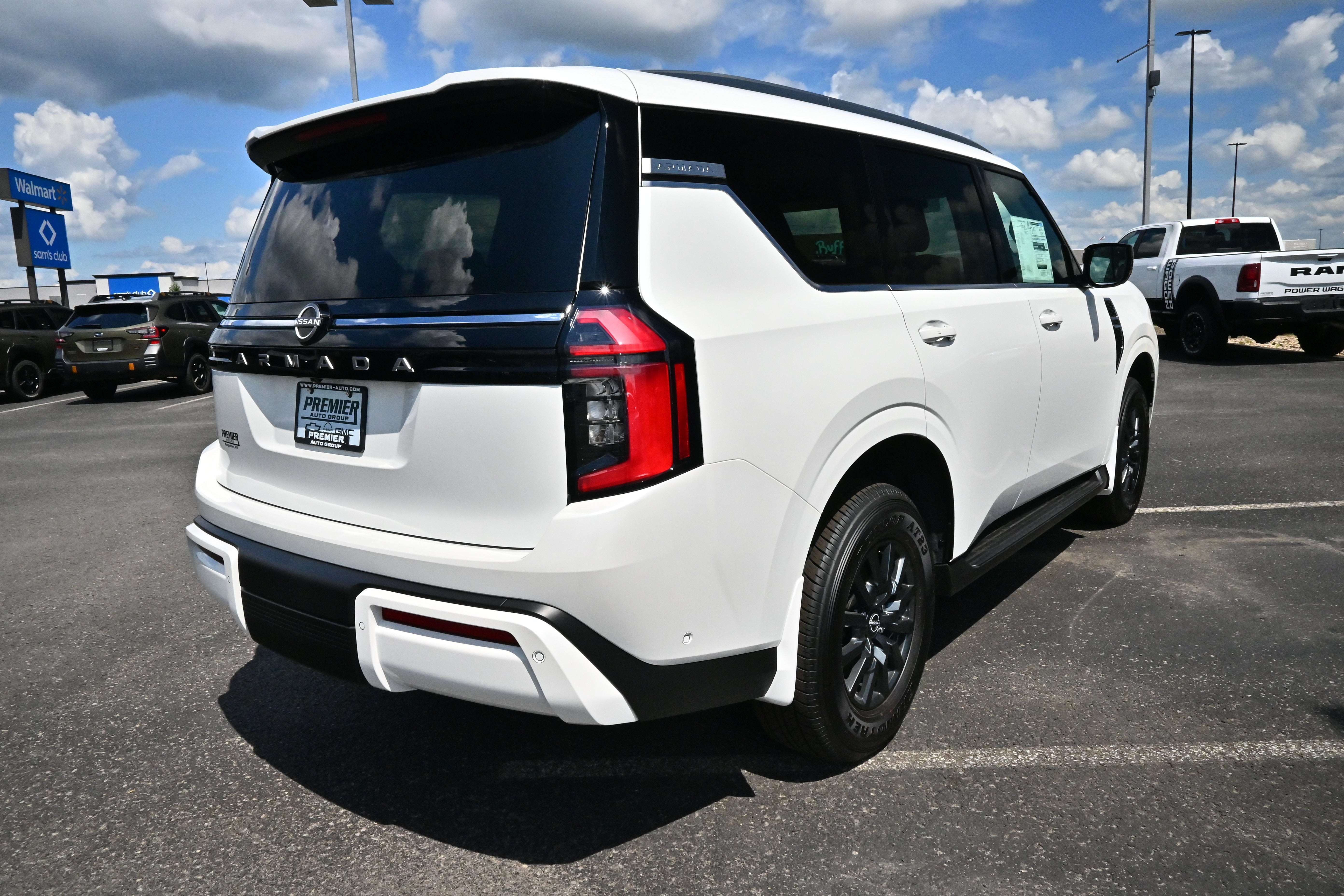 2026 Nissan Armada SV