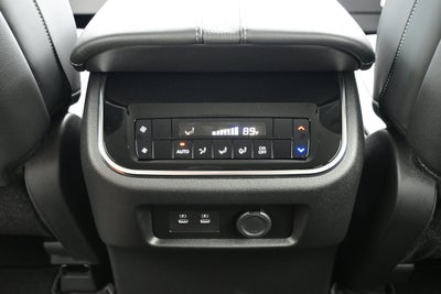 2026 Nissan Armada SV