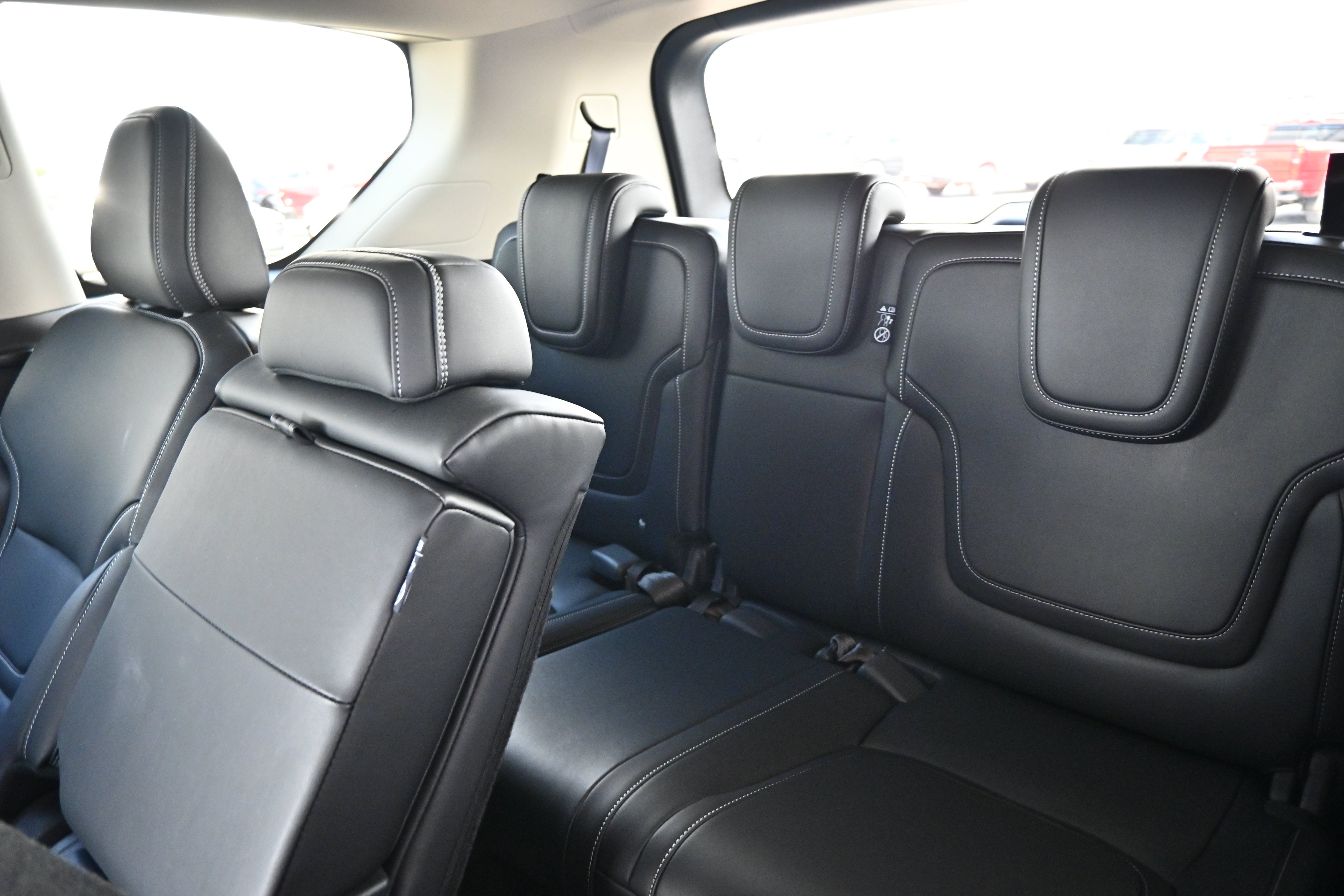 2026 Nissan Armada SV