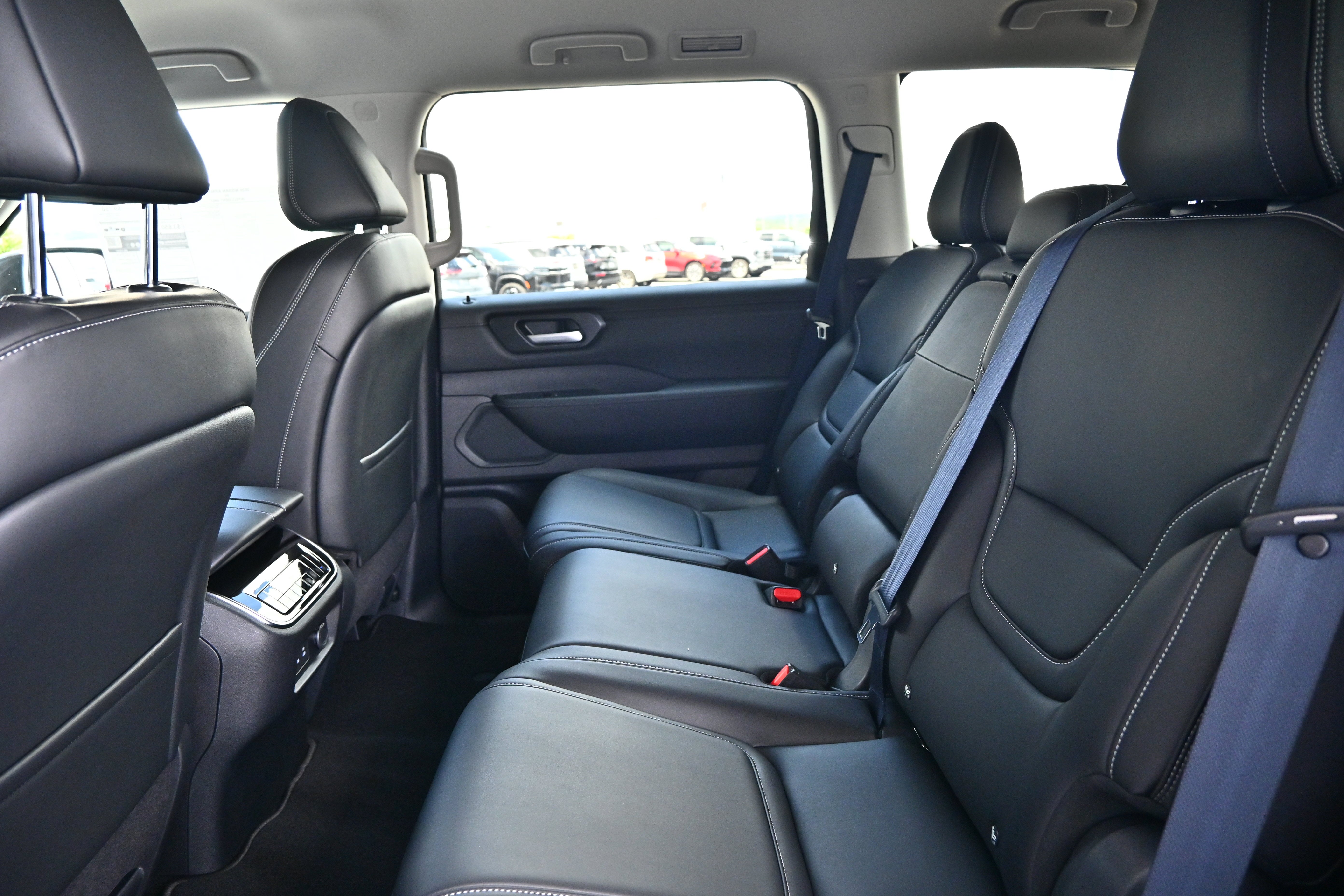 2026 Nissan Armada SV