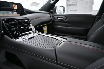 2025 Nissan Armada PRO-4X®