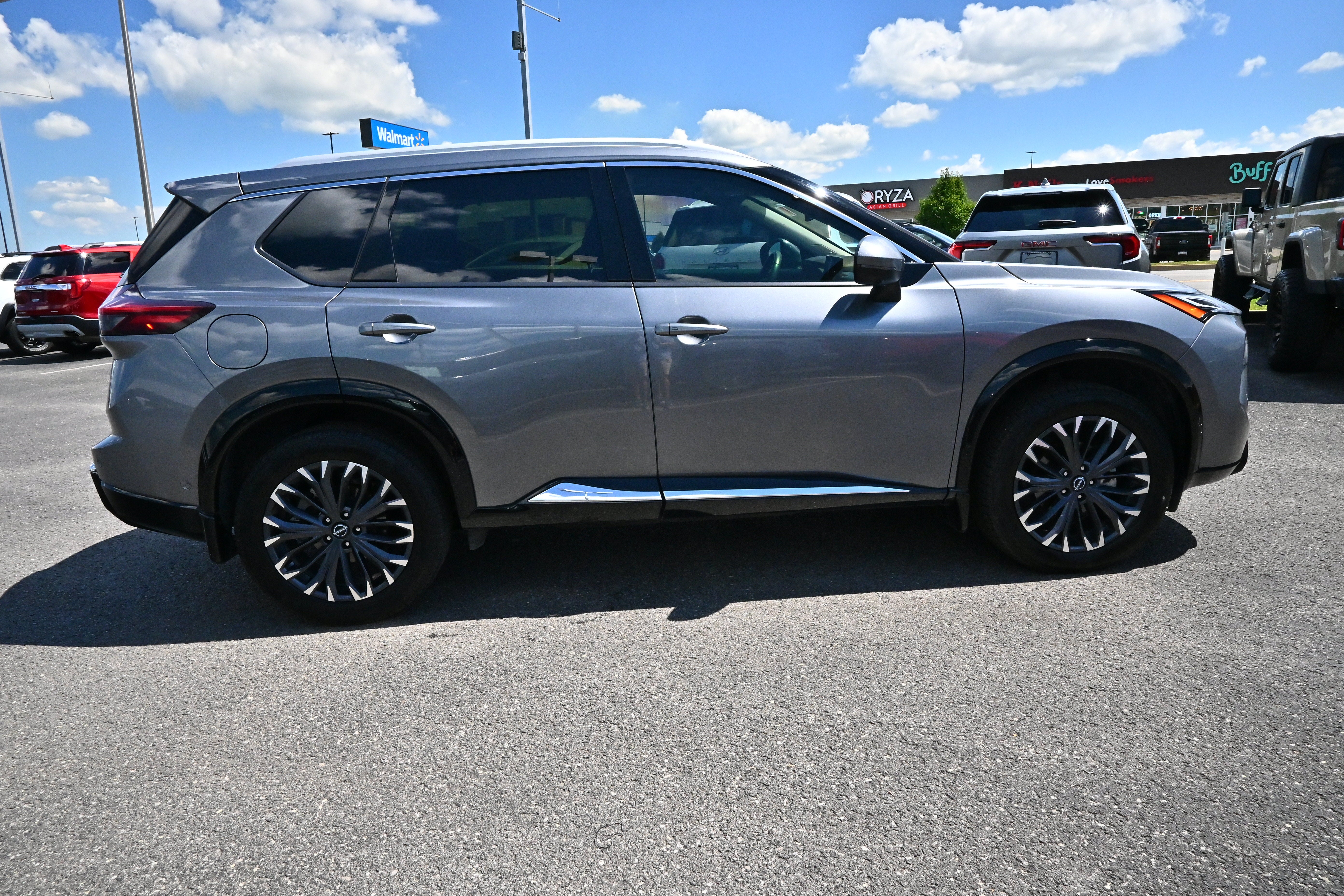 2024 Nissan Rogue Platinum