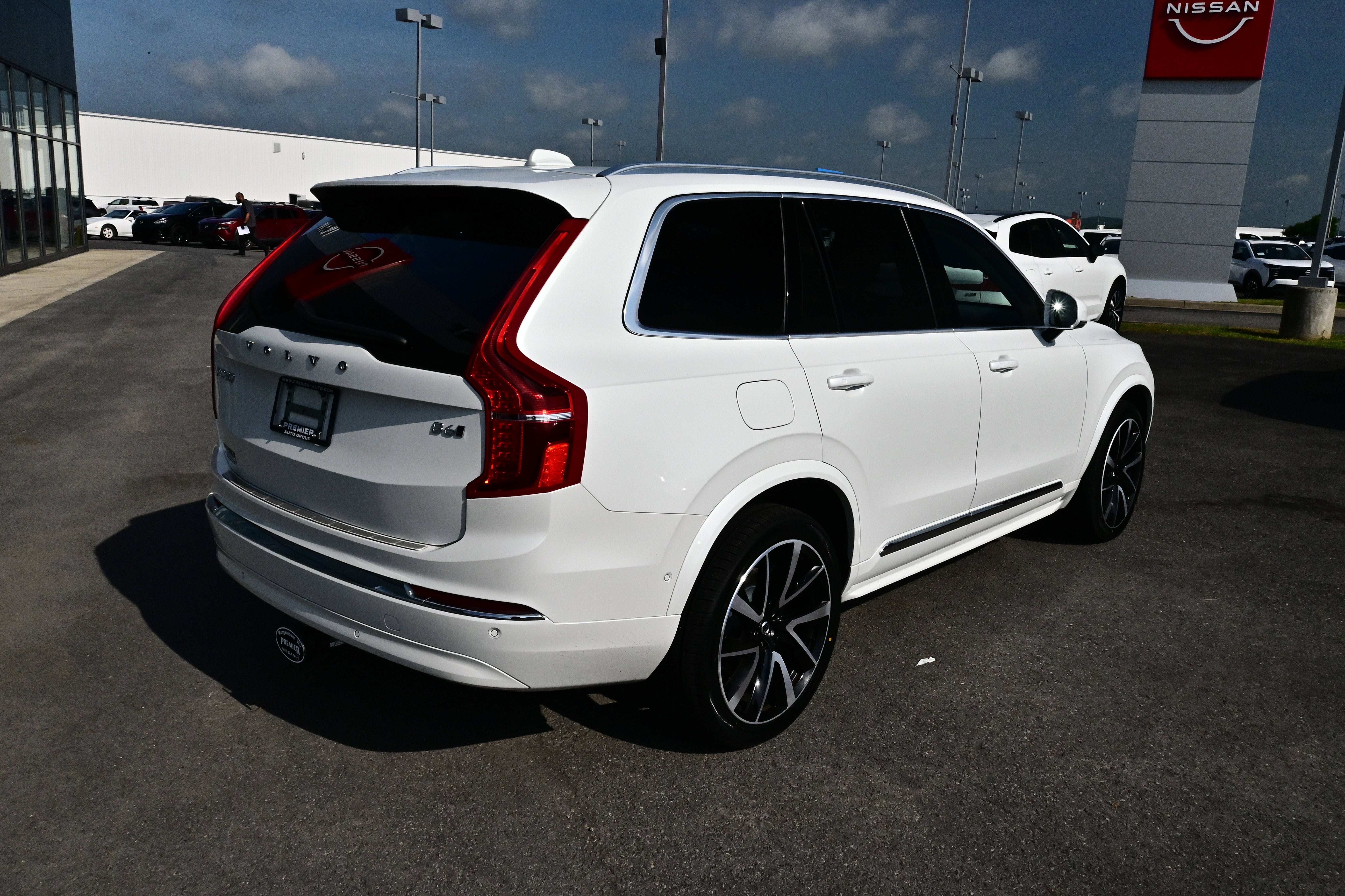 2024 Volvo XC90 Ultimate Bright Theme