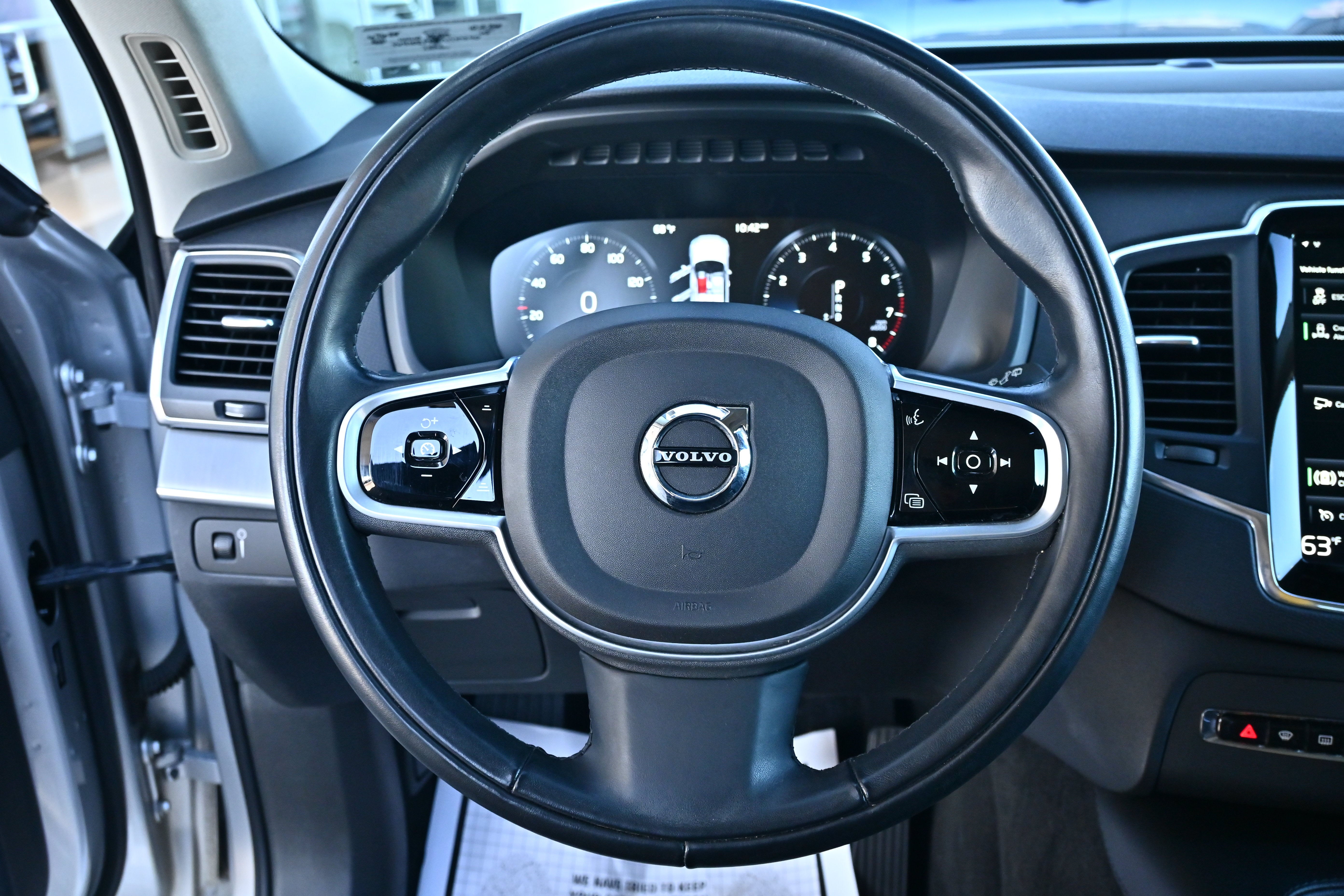 2021 Volvo XC90 Momentum