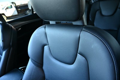 2021 Volvo XC90 Momentum