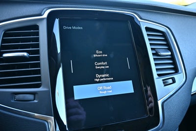 2021 Volvo XC90 Momentum